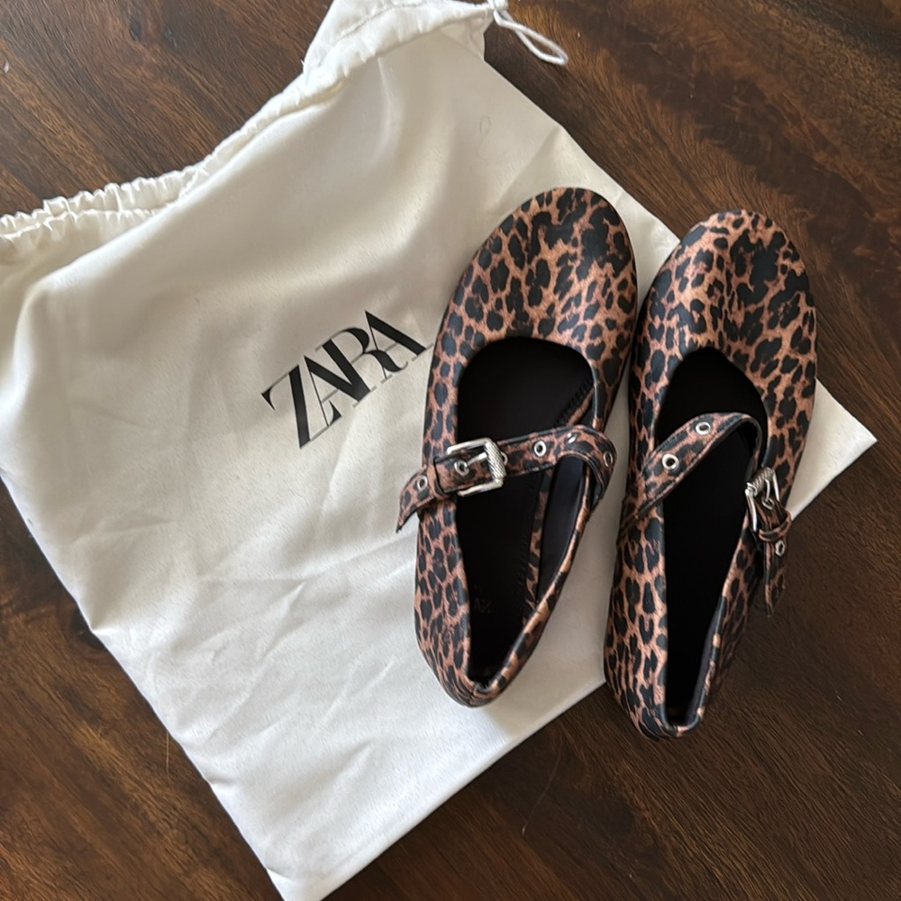 Zara kids leopard flats